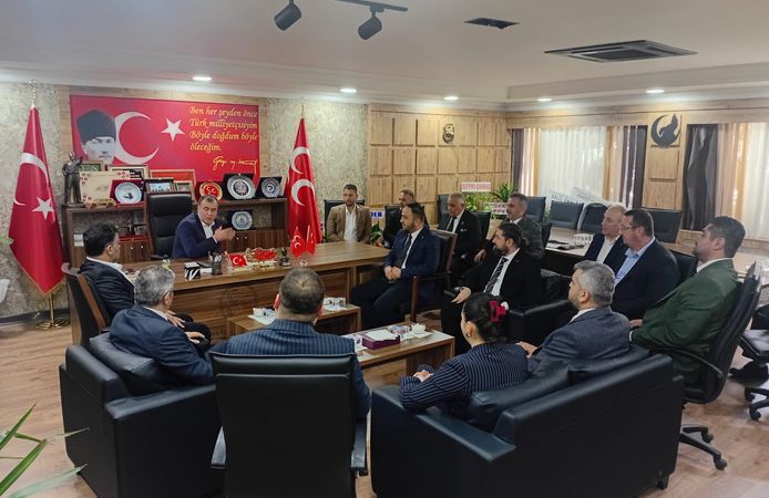 MÜSİAD’ dan MHP Eskişehir İl Başkanı Ayhan Sezer’ e ziyaret