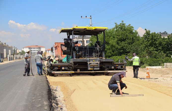 8070 Bulvarı'nda  Çalışmalar Sürüyor