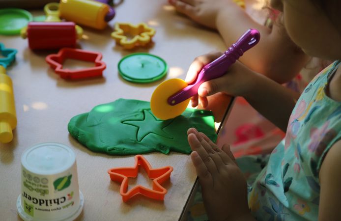 Esmek Yaz Okulu’nda Çocuklar Hem Öğreniyor Hem Eğleniyor