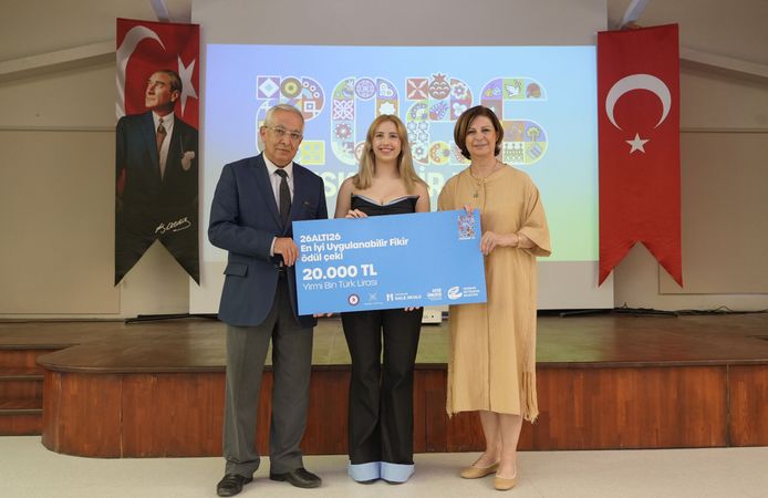 Başkan Ünlüce Gençlere Seslendi: “Eskişehir’imize Hoş Geldin”