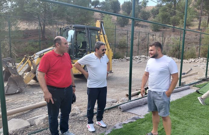 Mihalgazi'de Spor Alanları Yenileniyor