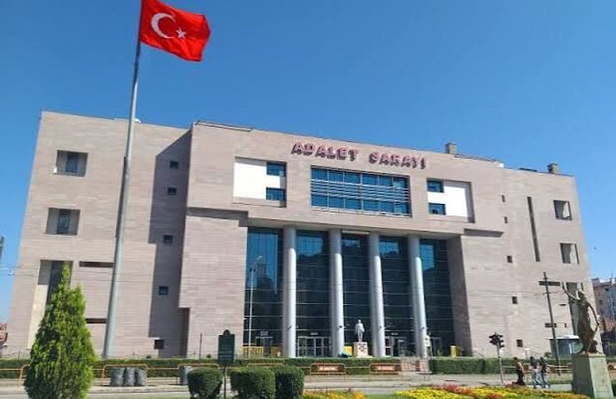 Eskişehir'de 5 kişinin dahil olduğu aile içi kavga davası ertelendi