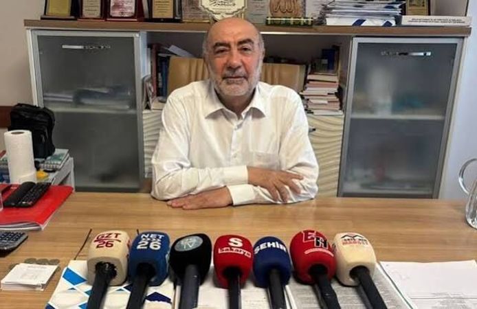 "Kapatılsın" Diyemedi, Topu Çevirdi de Çevirdi!