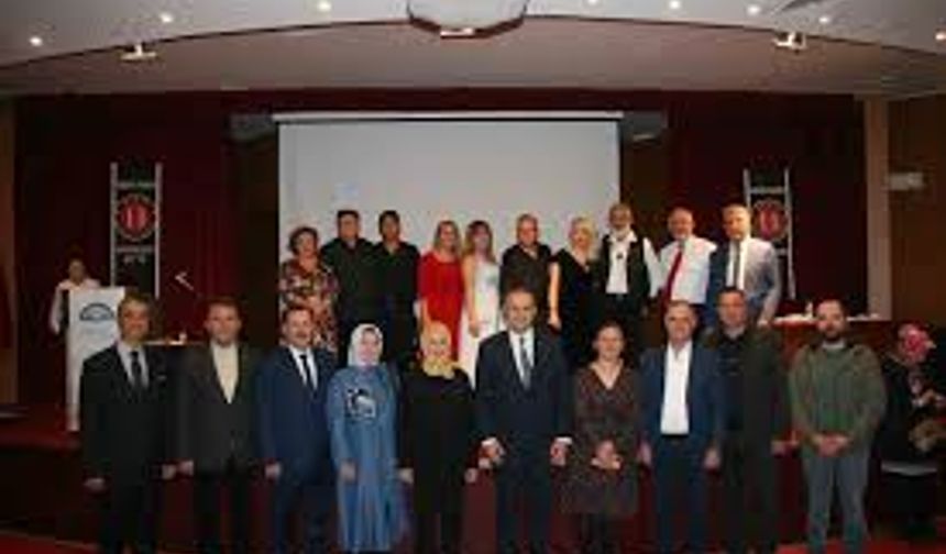 Eskişehirli sanatçı İsmail Gül’ün bestelerinin yer aldığı ‘yıl sonu konseri’