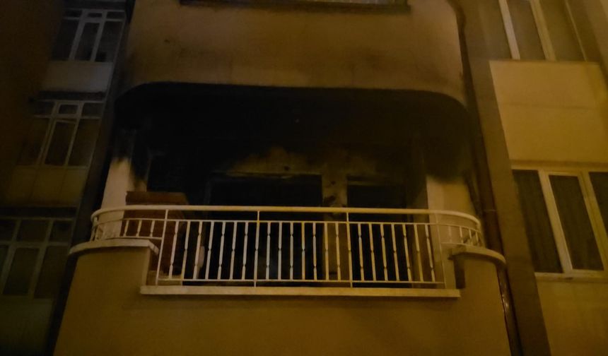 Apartmanda  yangın: 1 kişi hayatını kaybetti, 2 kişi yaralandı
