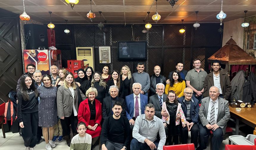 Önder Dil'de Öğretmenler günü kutlandı