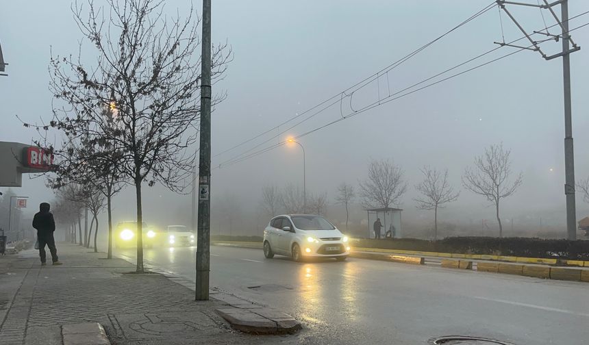 Eskişehir'de sis etkili oldu