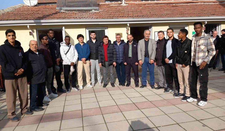 Uluslararası İmam Hatip Lisesi öğrencileri Eskişehir'de bir araya geldiler