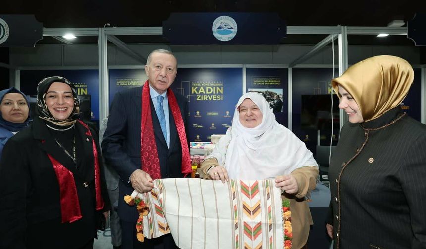 Zeynep Başkan Yerel Yönetimler Kadın Zirvesinde Cumhurbaşkanı Erdoğan'la görüştü