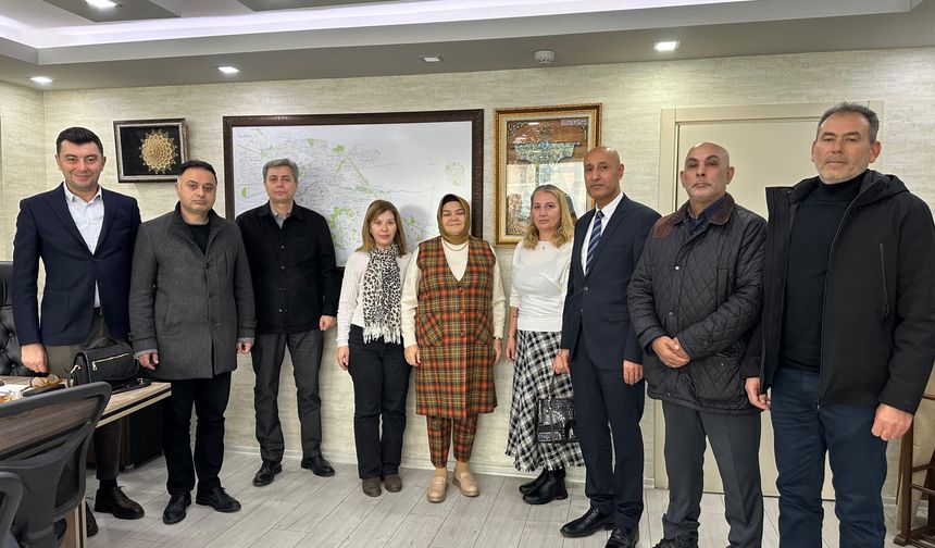 Ayşen Gürcan AK Parti il Binasında STK temsilcileri ve Vatandaşlarla buluştu