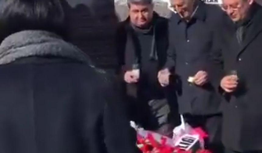 Nebi Hatipoğlu Mezar başında Rakı içen CHP' Liderine tepki