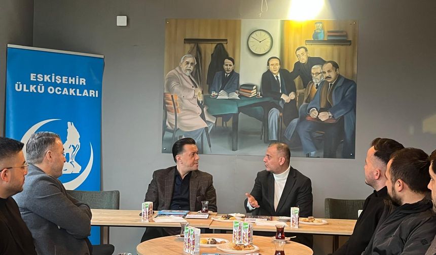 Hatipoğlu'ndan Ülkü Ocaklarına Ziyaret