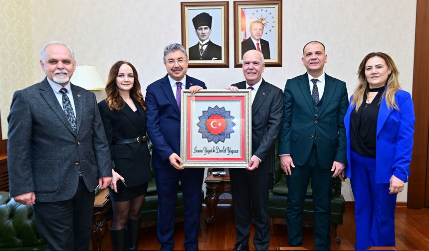 MHP'den Vali Erdinç Yılmaz'a Anlamlı Ziyaret