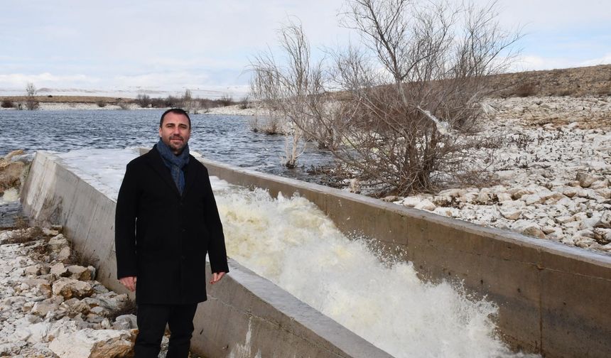 Beylikova Barajı'nda su depolama çalışmaları devam ediyor