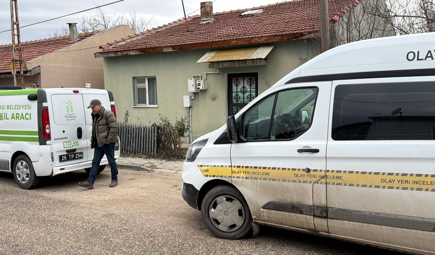 Arkadaşlarıyla alkol aldıktan rahatsızlandı, evinde hayatını kaybetti
