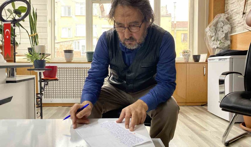 Kaybettiği telefonu için şiir yazdı