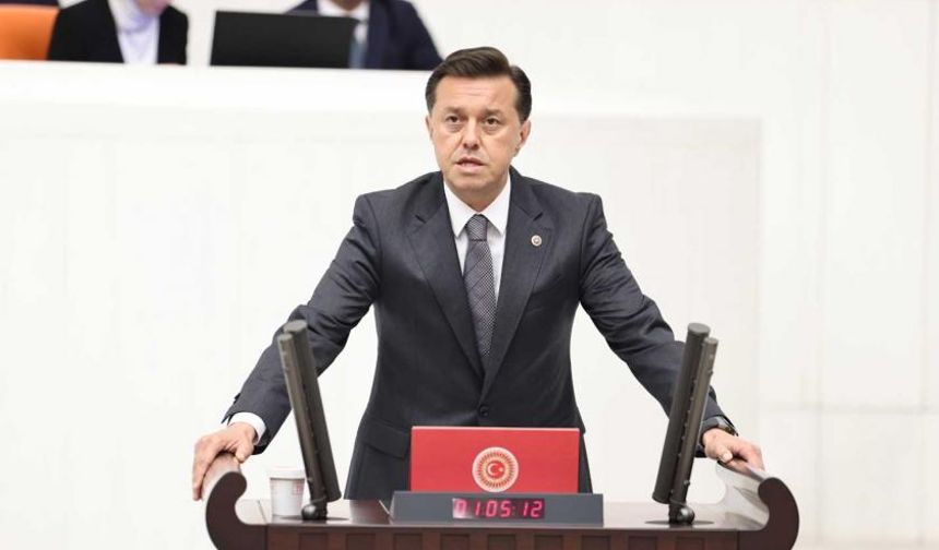 Nebi Hatipoğlu Haber Ötesi'nin 8. yılını kutladı