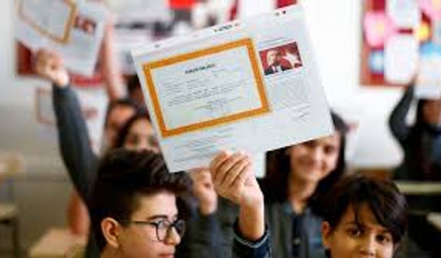 Eskişehir'de 147 bin 299 öğrenci yarıyıl tatiline girdi