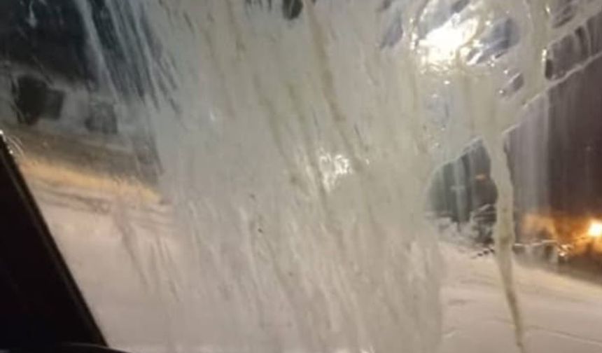 Araçlara ve binalara yumurta frlatan çocuklar vatandaşı rahatsız ediyor