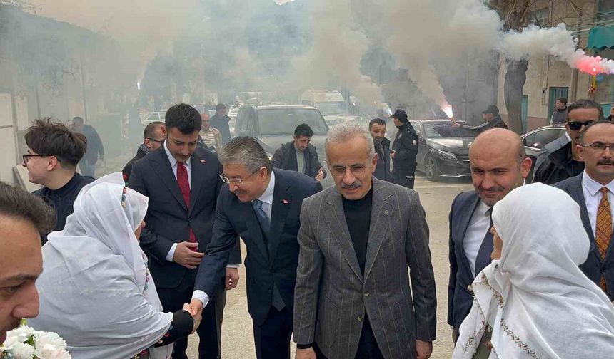 Bakan Uraloğlu: 'İnşallah önümüzdeki sene de her şeyle beraber bu yolu bitireceğiz'