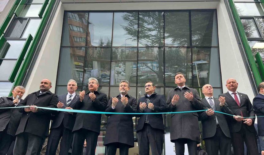 Bakan Yumaklı, Eskişehir'de TMO'nun yeni binasını açılışını gerçekleştirdi
