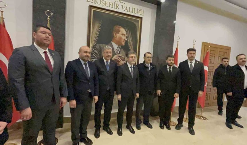 Bakan Yumaklı'dan Eskişehir Valiliği'ne ziyaret