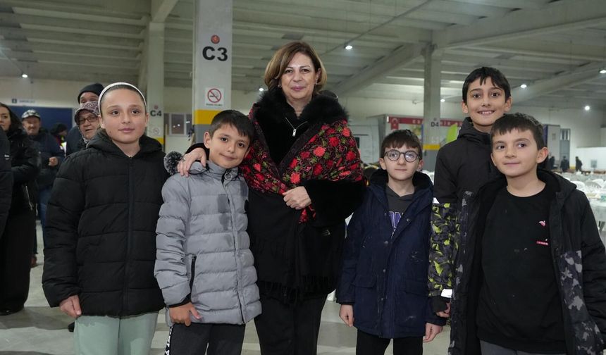 Büyükşehirin İftar Sofrası Mahmudiye'de Kuruldu