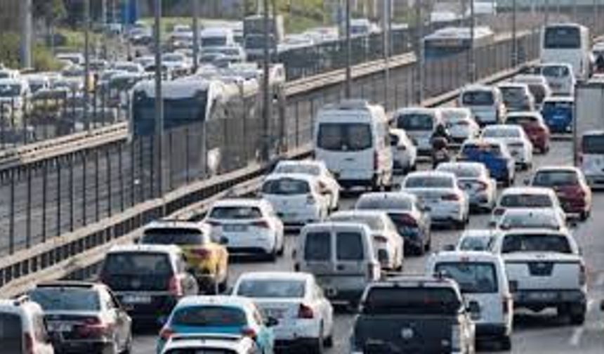 Eskişehir'de trafiğe kayıtlı araç sayısı 395 bin 423'e ulaştı