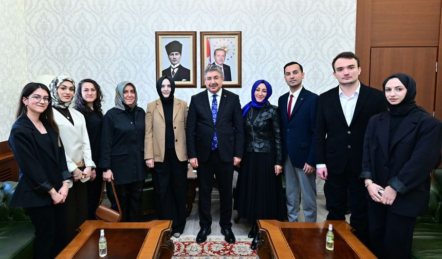 KADEM 'den Vali Yılmaz'a Ziyaret