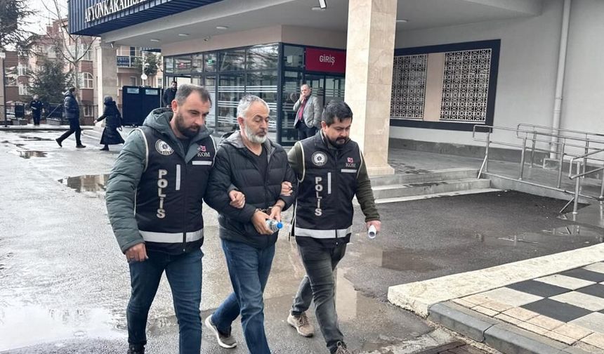 Bakan Gürlek'in tapu kayıtlarını sorgulayan tapu müdürü tutuklandı