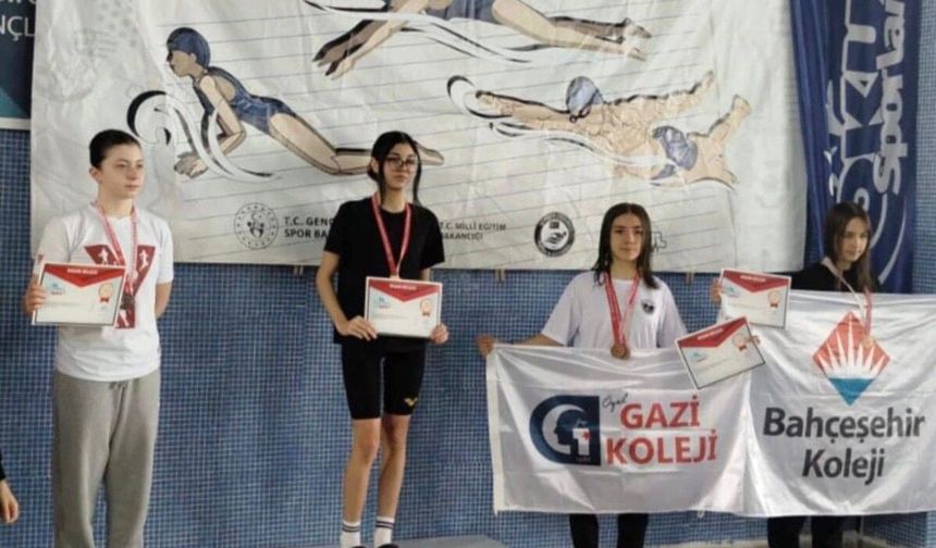 Eskişehirli yüzücüden önemli başarı