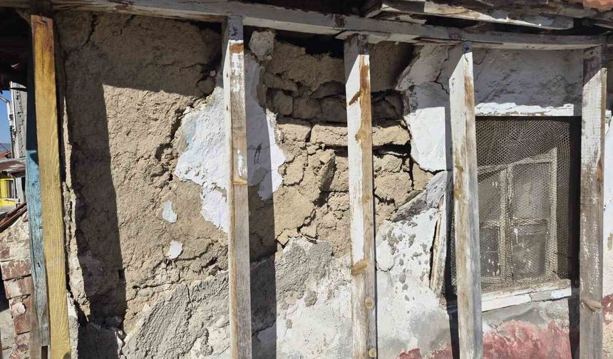 Metruk ev çevreye tehlike saçıyor