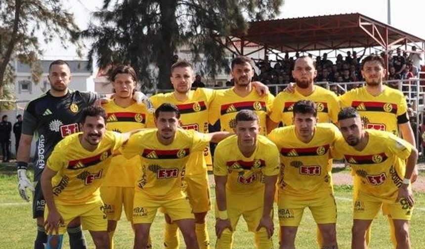 Vali Yılmaz ve Milletvekili Hatipoğlu'ndan şampiyonluk mesajı