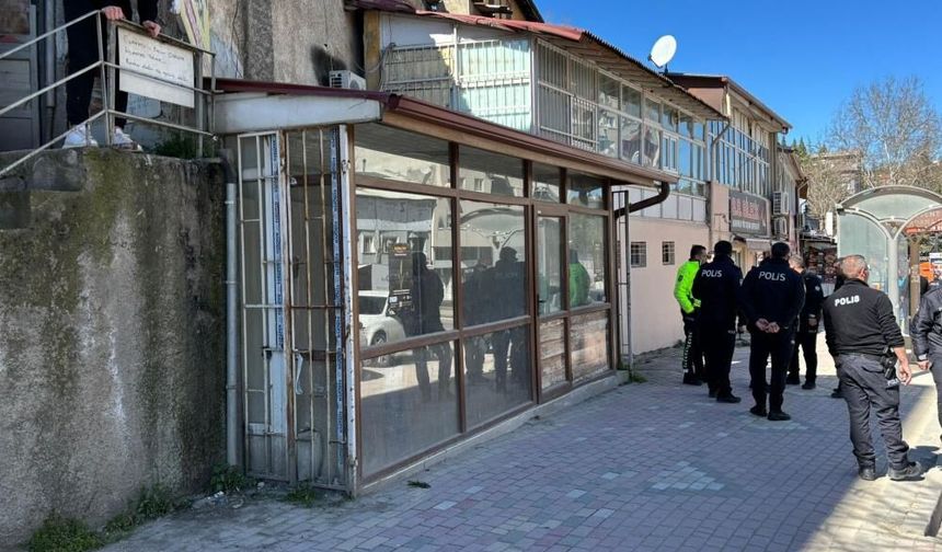 Arkadaşını bıçaklayıp kaçan şahıs yakalandı