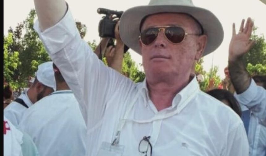 Hacılar Kabe'ye Kazım Kurt Küba 'ya