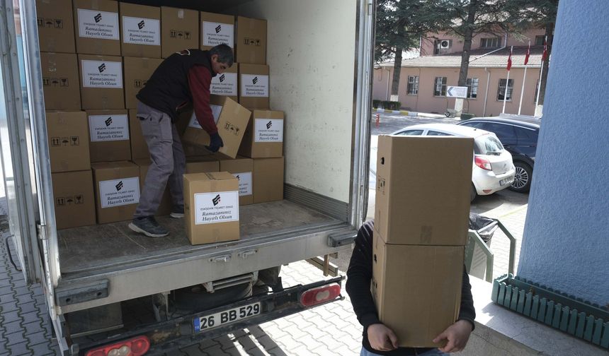 ETO ve  TOBB’dan  1100 Kişiye Ramazan Yardımı