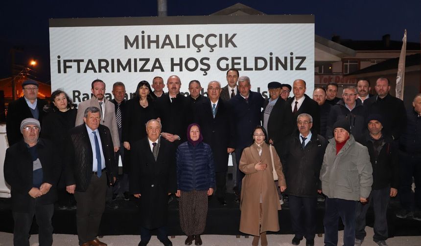 Mihalıççık’ta İlçe İftar Programı Yoğun Katılımla Gerçekleştirildi