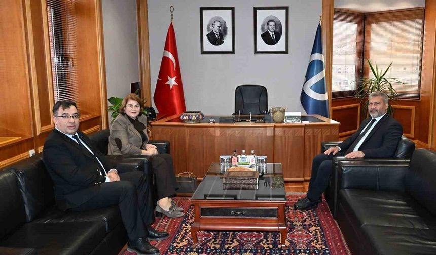 Azerbaycan Ankara Büyükelçiliği Eğitim Müşaviri Nesibova'dan Rektör Adıgüzel'e ziyaret