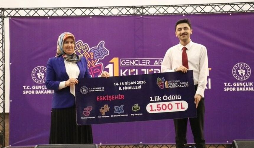 Eskişehir'de genç şairler il birinciliği için yarıştı