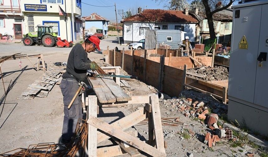 İnönü'de inşaat ve çevre düzenleme çalışmaları