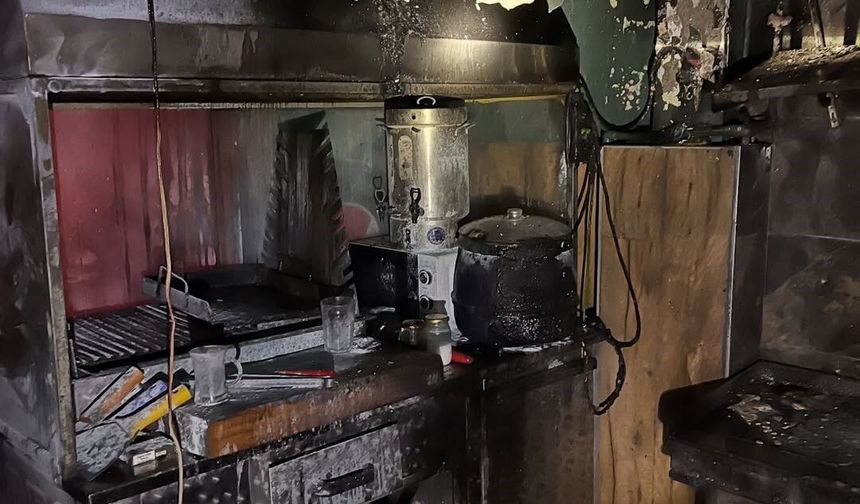 İş yerinin mutfağında çıkan yangın büyümeden kontrol altına alındı