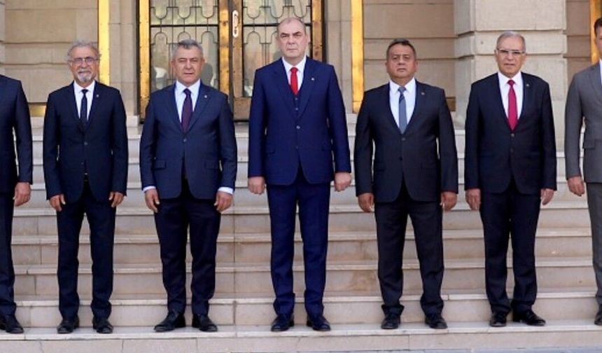 ESO Yönetim Kurulu Üyeleri Şahsi Katkılarıyla Eskişehirspor’un Yanında