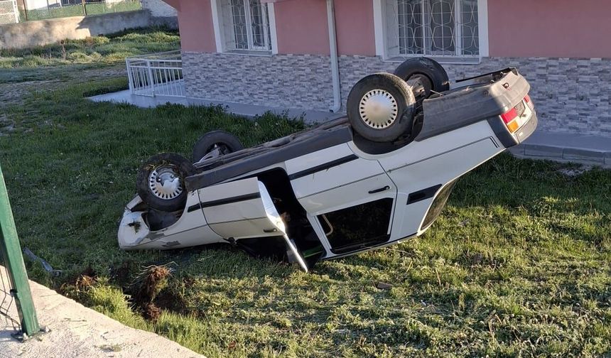 Virajı alamadı Bahçe Duvarından atlayıp Avluya Uçtu