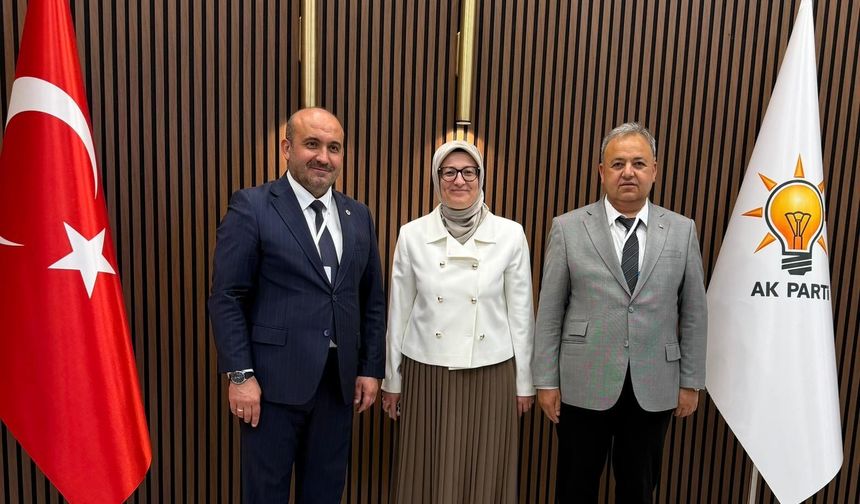 AK Parti Eskişehir'den Belgin Uygur'a Ziyaret