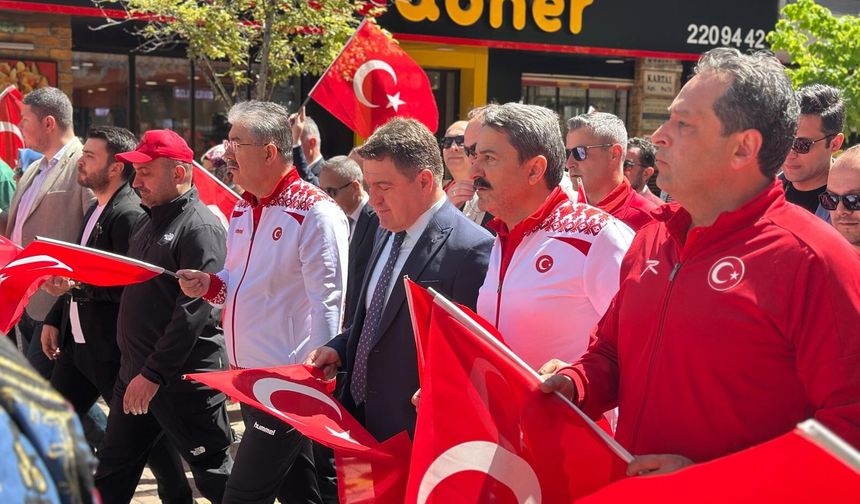 Gençlik Haftası Coşkusu Eskişehir'de Başladı