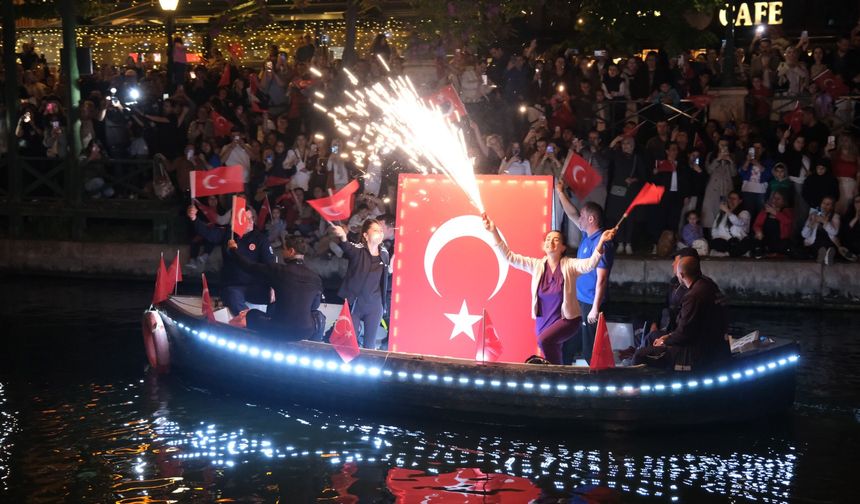 Büyükşehirden  Fener Alayıyla  Muhteşem  Kutlama