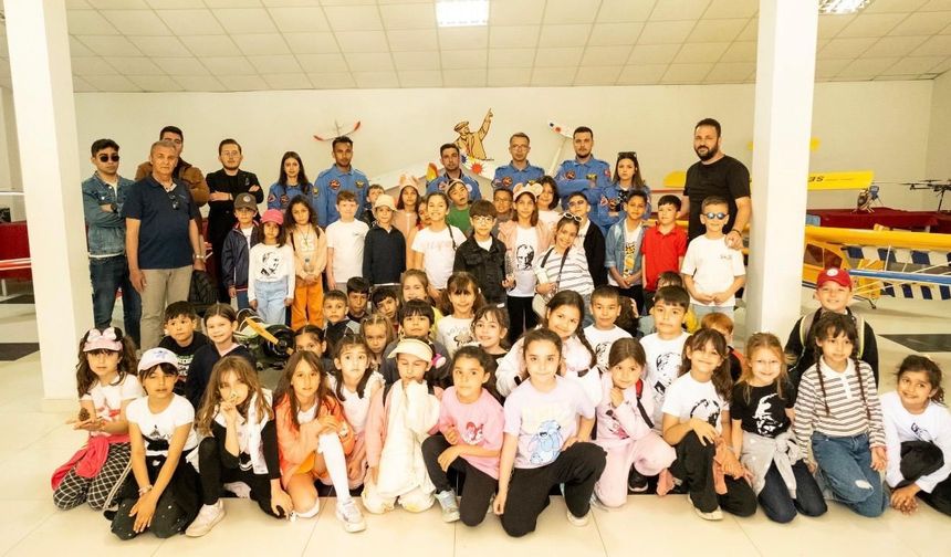 Çocuklar "İstikbal Göklerdedir" Dedi