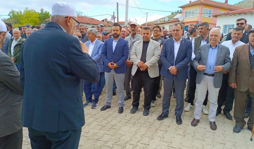 Büğdüz’de Yağmur ve Şükür Duasına Yoğun Katılım
