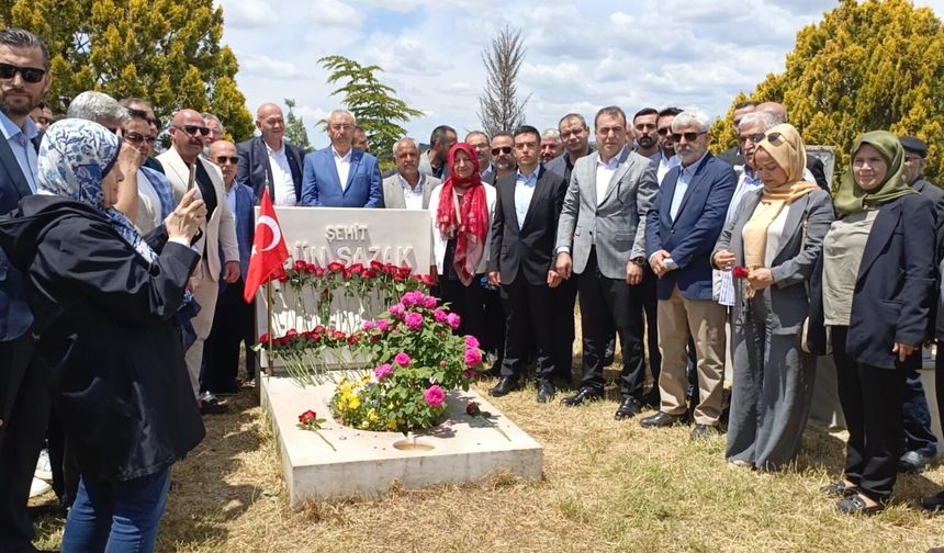 Gün Sazak ve Ülkücü Şehitler Mihalıççık'ta Dualarla Anıldı