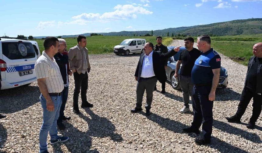 Başkan Hamamcı, TOKİ bağlantı yolu ve İsmetpaşa Mahallesi'nde inceleme yaptı